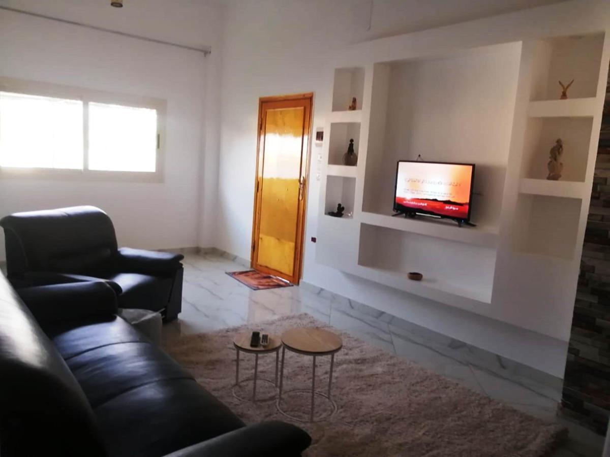 Set Ma'at Apartment *